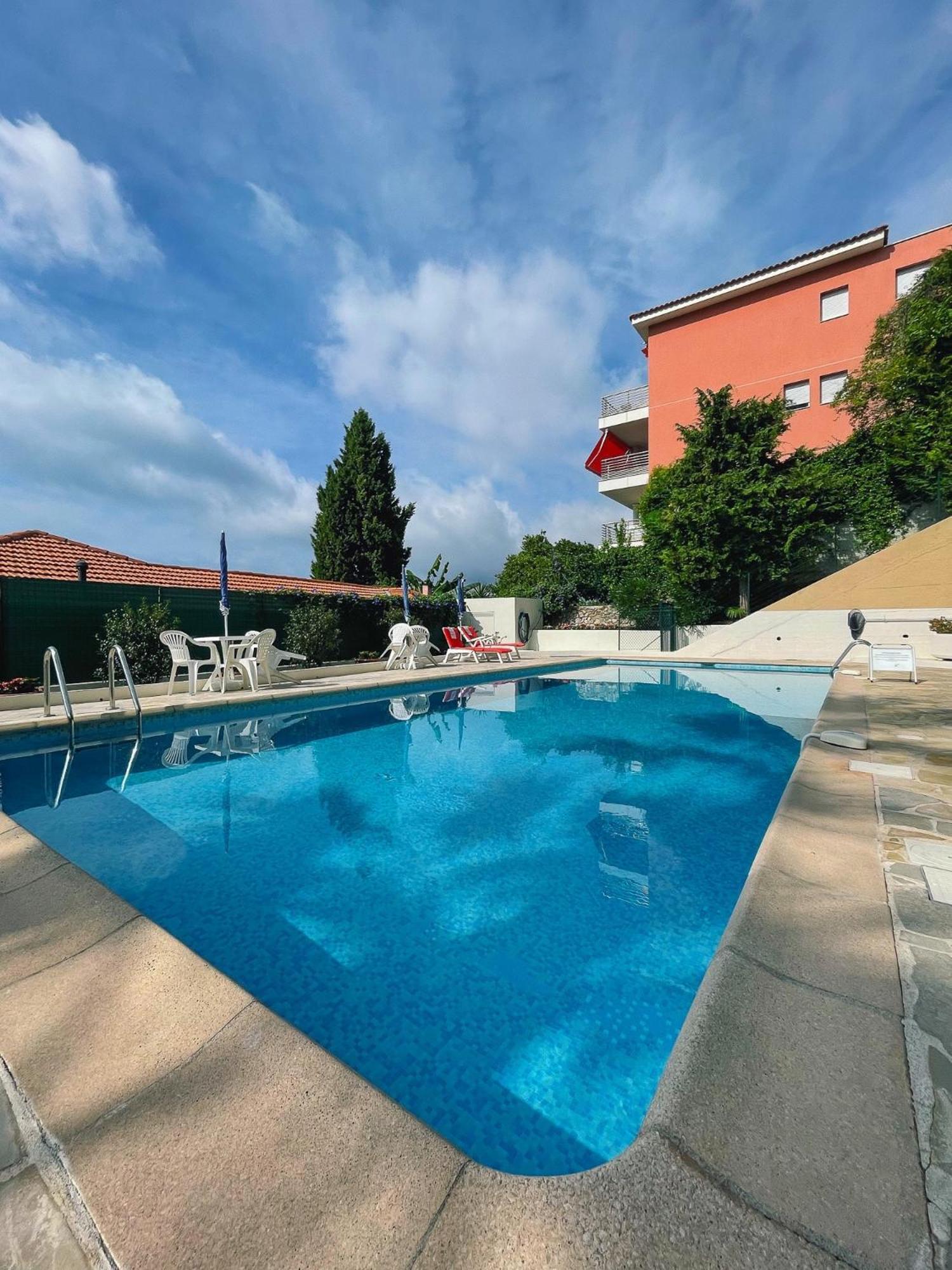 Mansfield Vue Carte Postale Terrasse Piscine Calme Port A 200M A Pied Apartment Menton Ngoại thất bức ảnh